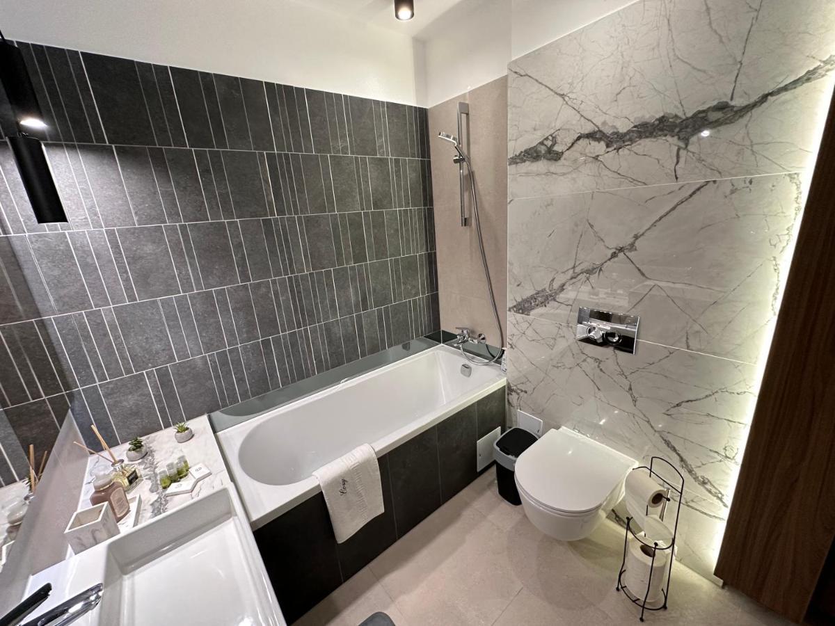 Urban Luxury Flats - Cozy Apartments At Coresi Mall #Braşov Esterno foto