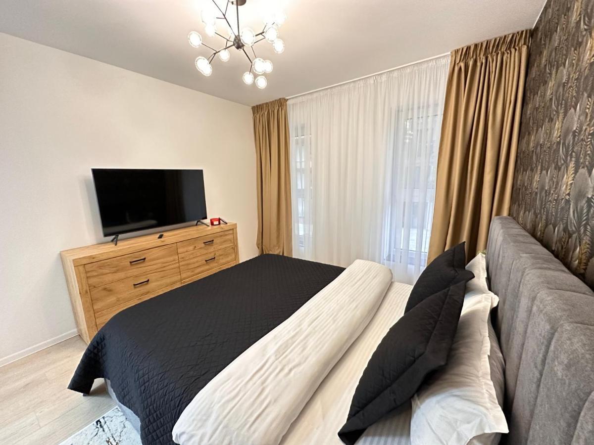 Urban Luxury Flats - Cozy Apartments At Coresi Mall #Braşov Esterno foto