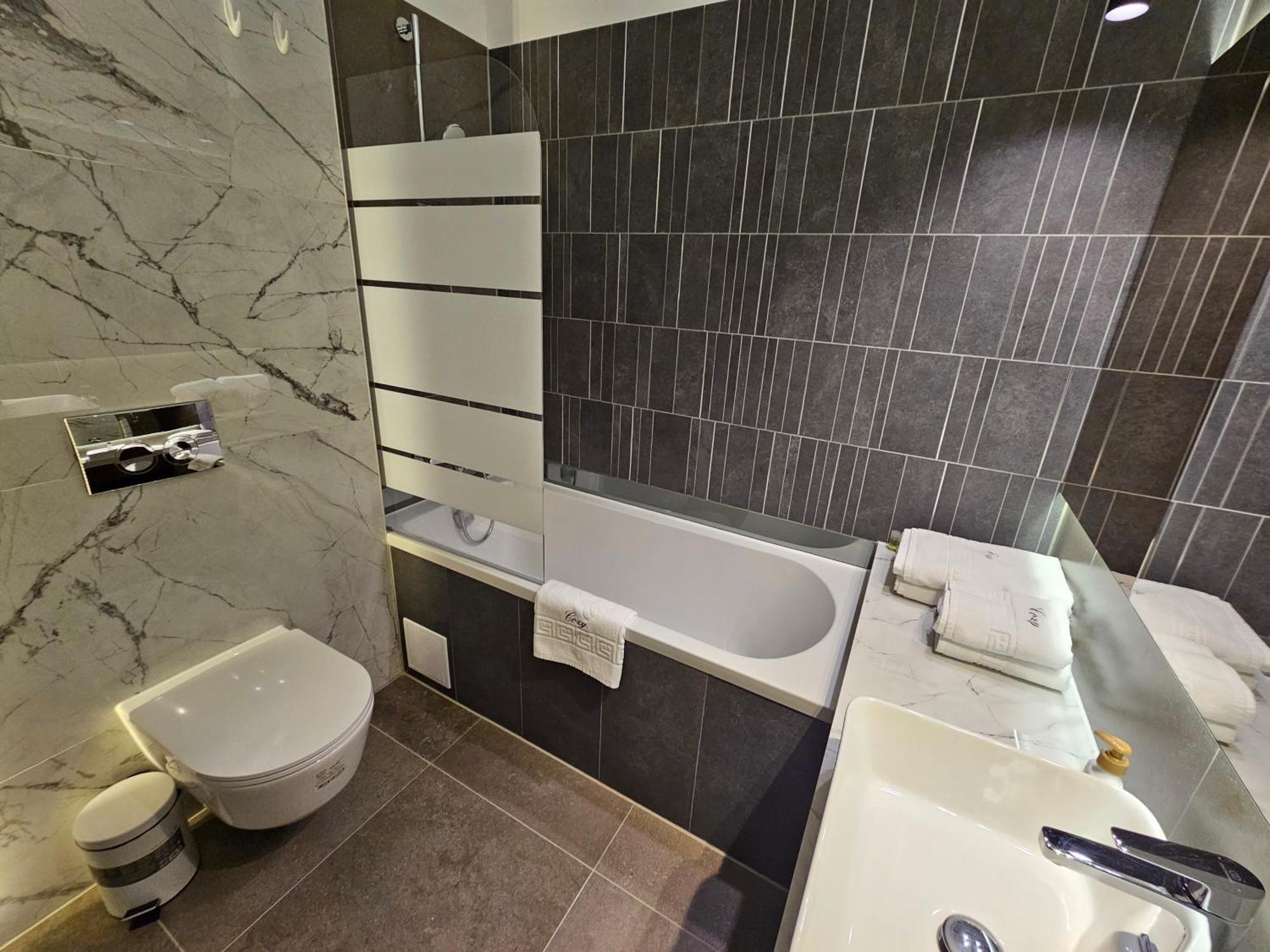 Urban Luxury Flats - Cozy Apartments At Coresi Mall #Braşov Esterno foto
